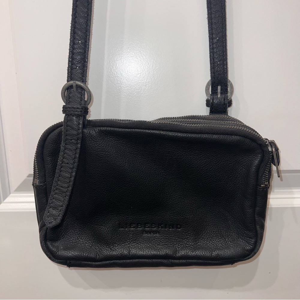 Liebeskind Berlin Sleek Black‎ Leather Shoulder Bag